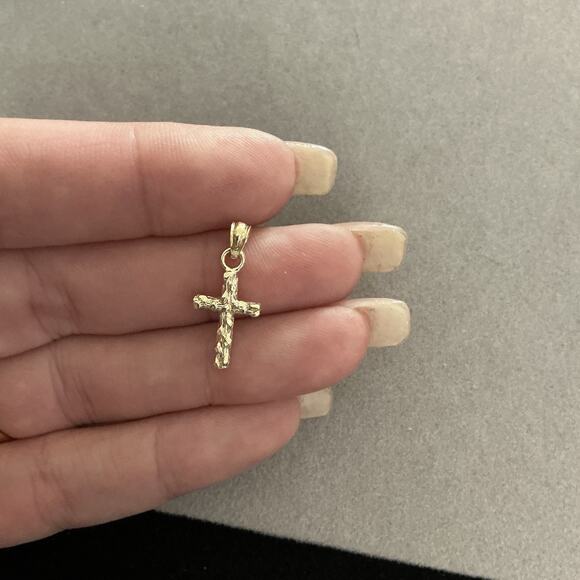 Solid 10k Gold Nugget Cross Pendant ~ NEW~ LAST ONE - Picture 6 of 12